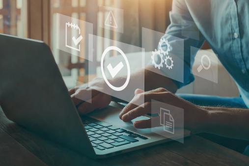 Computer with graphics 